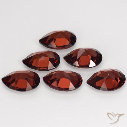 Pedras preciosas de Granada Piropo Vermelho escuro natural de 4.77 ct, Formato de pêra, VVS-VS