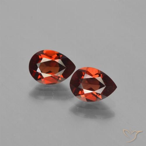 1.80ctw Natural Vermelho brilhante Granada Piropo, Formato de pêra, VVS-VS