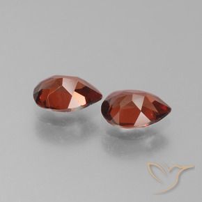 Pedras preciosas de Granada Piropo Vermelho brilhante natural de 1.72 ct, Formato de pêra, VVS-VS