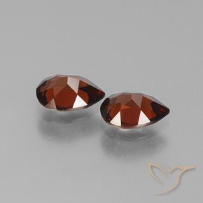 Pedras preciosas de Granada Piropo Vermelho escuro natural de 1.65 ct, Formato de pêra, VS
