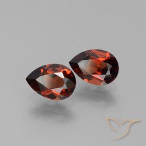 Pedras preciosas de Granada Piropo Vermelho brilhante natural de 1.73 ct, Formato de pêra, VVS-VS