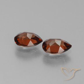 Pedras preciosas de Granada Piropo Vermelho brilhante natural de 1.73 ct, Formato de pêra, VVS-VS