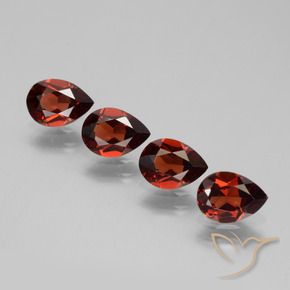 Pedras preciosas de Granada Piropo Vermelho escuro natural de 3.22 ct, Formato de pêra, VVS-VS