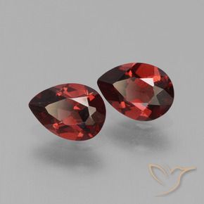 Pedras preciosas de Granada Piropo Vermelho escuro natural de 1.68 ct, Formato de pêra, VVS-VS