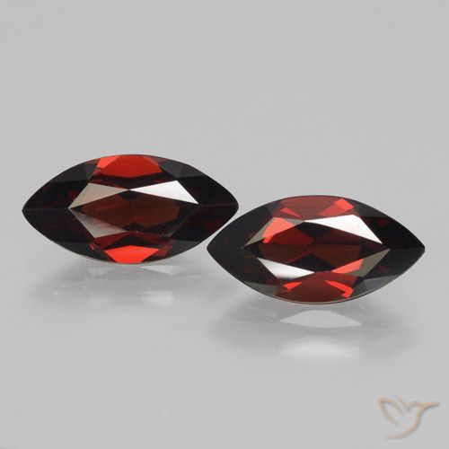3.96ctw Natural Vermelho escuro Granada Piropo, Marquesa, VVS-VS