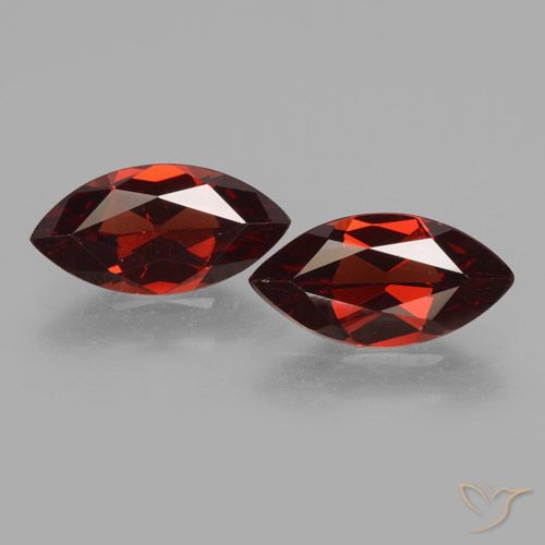 3.68ctw Natural Vermelho escuro Granada Piropo, Marquesa, VVS-VS