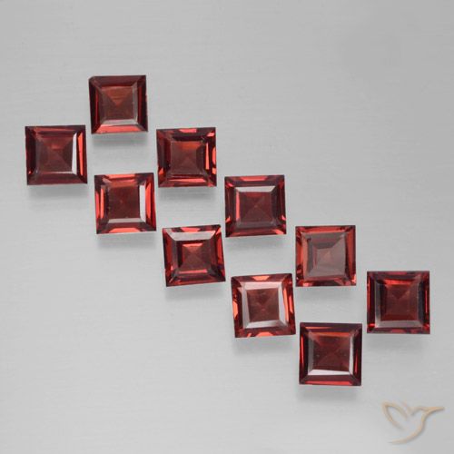 3.79ctw Natural Vermelho escuro Granada Piropo, Quadrado, VS