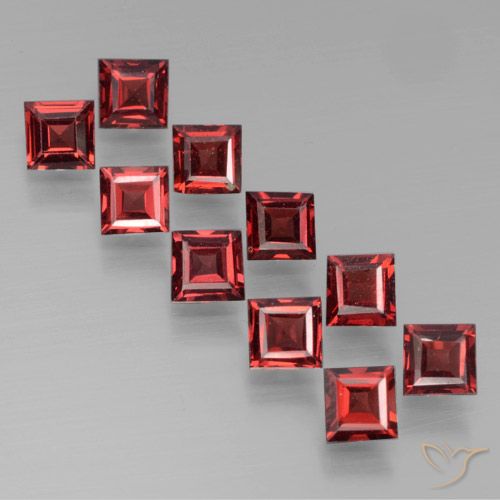 3.92ctw Natural Vermelho escuro Granada Piropo, Quadrado, VS