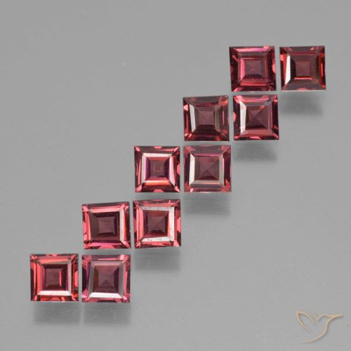 3.80ctw Natural Vermelho escuro Granada Piropo, Quadrado, VS