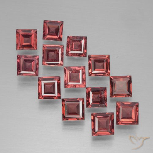 4.97ctw Natural Vermelho escuro Granada Piropo, Quadrado, VS
