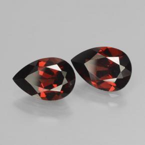 Pedras preciosas de Granada Piropo Vermelho Sangue Profundo natural de 4.19 ct, Formato de pêra, VVS-VS