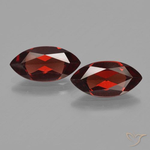 3.61ctw Natural Vermelho escuro Granada Piropo, Marquesa, VVS-VS