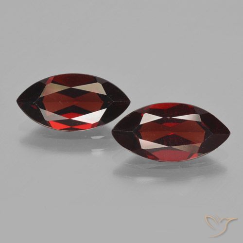 4.04ctw Natural Vermelho escuro Granada Piropo, Marquesa, VVS-VS