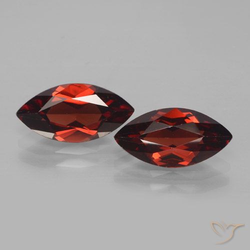 4.04ctw Natural Vermelho escuro Granada Piropo, Marquesa, VVS-VS