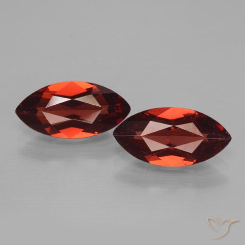 3.86ctw Natural Vermelho escuro Granada Piropo, Marquesa, VVS-VS