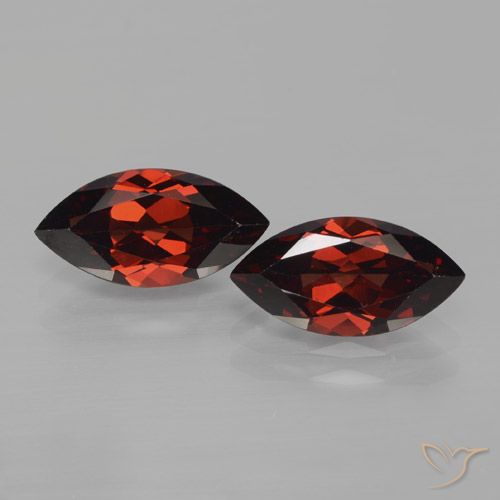 4.28ctw Natural Vermelho escuro Granada Piropo, Marquesa, VVS-VS