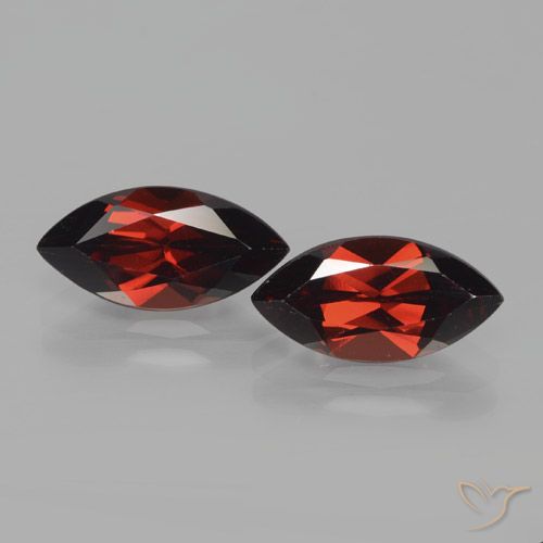 4.55ctw Natural Vermelho Sangue Profundo Granada Piropo, Marquesa, VVS-VS