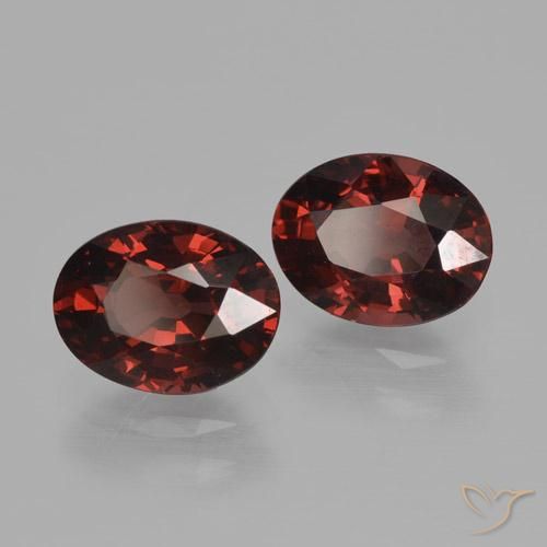 Pedras preciosas de Granada Piropo Vermelho Sangue Profundo natural de 3.35 ct, oval, VVS-VS
