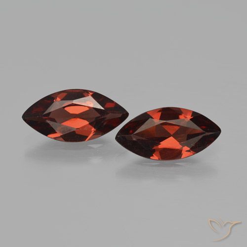 3.26ctw Natural Vermelho escuro Granada Piropo, Marquesa, VS
