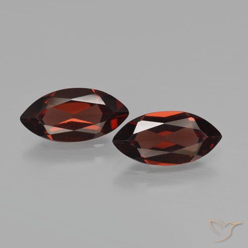 3.80ctw Natural Vermelho escuro Granada Piropo, Marquesa, VVS-VS