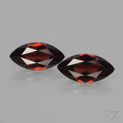3.74ctw Natural Vermelho escuro Granada Piropo, Marquesa, VVS-VS