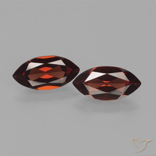 3.79ctw Natural Vermelho escuro Granada Piropo, Marquesa, VVS-VS