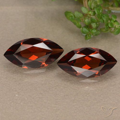 2.25ctw Natural Vermelho escuro Granada Piropo, Marquesa, VVS-VS