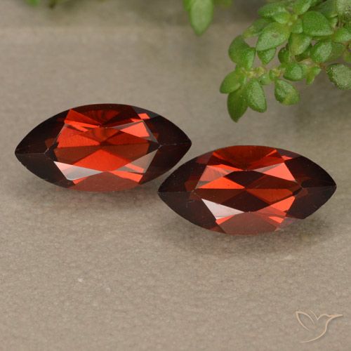 2.70ctw Natural vermelho médio Granada Piropo, Marquesa, VVS