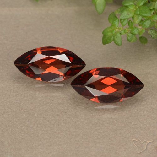 2.14ctw Natural Vermelho escuro Granada Piropo, Marquesa, VVS-VS
