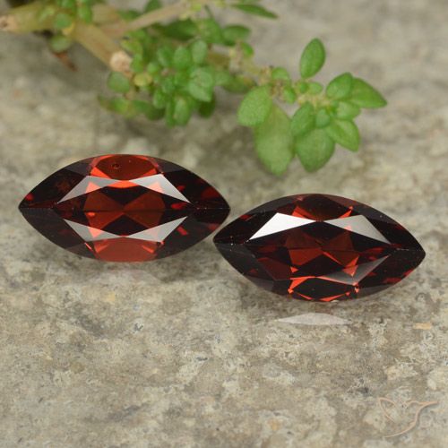 2.69ctw Natural Vermelho escuro Granada Piropo, Marquesa, VVS