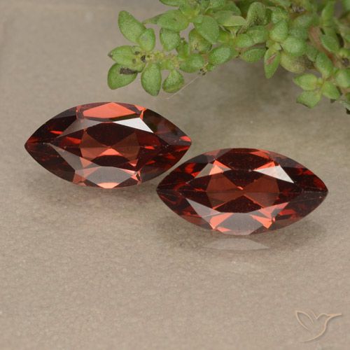 2.52ctw Natural Vermelho escarlate Granada Piropo, Marquesa, VVS-VS
