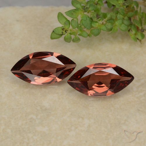 1.99ctw Natural Berry Red Granada Piropo, Marquesa, VVS-VS