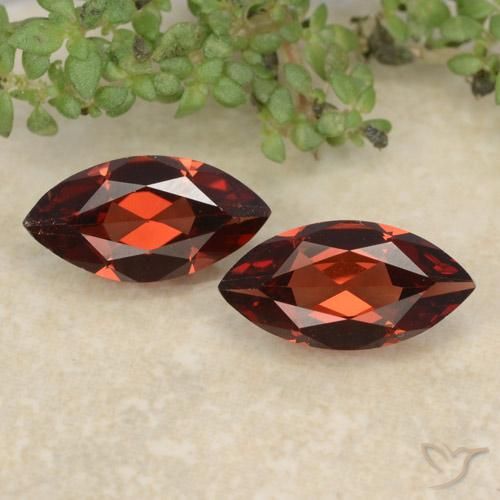 2.21ctw Natural vermelho intenso Granada Piropo, Marquesa, VVS-VS