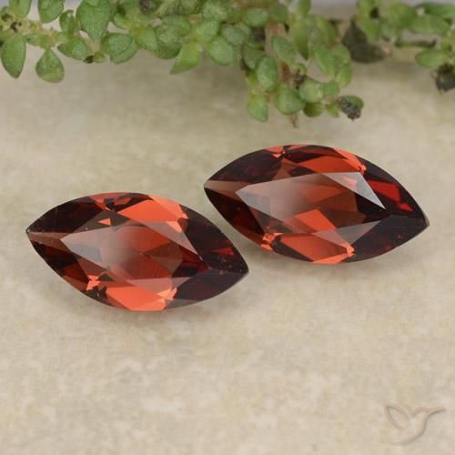 Pedras preciosas de Granada Piropo vermelho intenso natural de 2.21 ct, Marquesa, VVS-VS