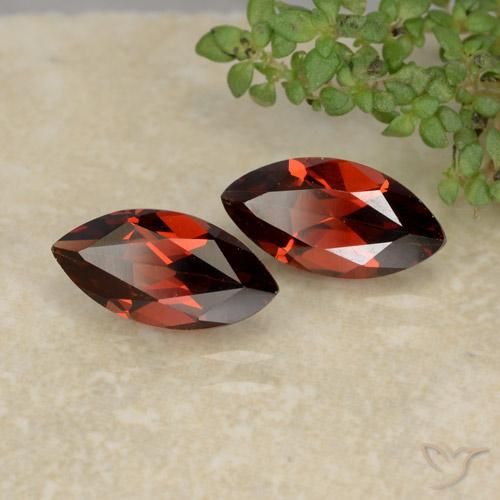 Pedras preciosas de Granada Piropo Vermelho escuro natural de 2.69 ct, Marquesa, VVS-VS