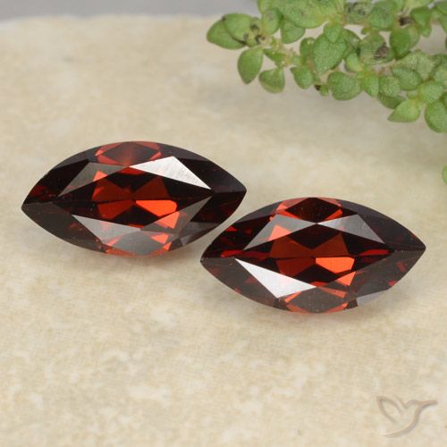 2.65ctw Natural vermelho intenso Granada Piropo, Marquesa, VVS-VS