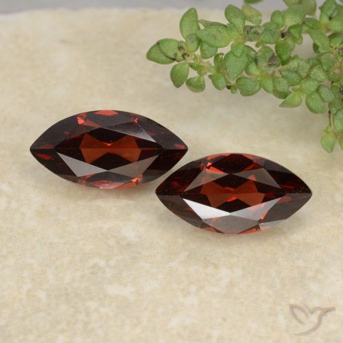 2.56ctw Natural Vermelho escuro Granada Piropo, Marquesa, VVS-VS