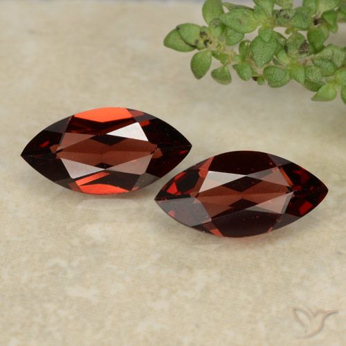 2.16ctw Natural vermelho intenso Granada Piropo, Marquesa, VVS-VS