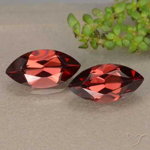 2.56ctw Natural Vermelho escuro Granada Piropo, Marquesa, VVS-VS