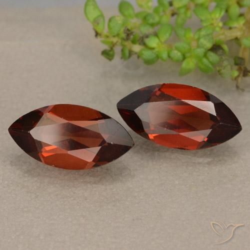 Pedras preciosas de Granada Piropo Vermelho Sangue Profundo natural de 2.58 ct, Marquesa, VVS-VS