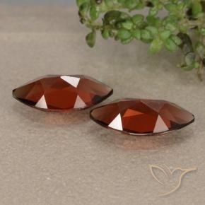 Pedras preciosas de Granada Piropo vermelho médio natural de 2.44 ct, Marquesa, VVS-VS