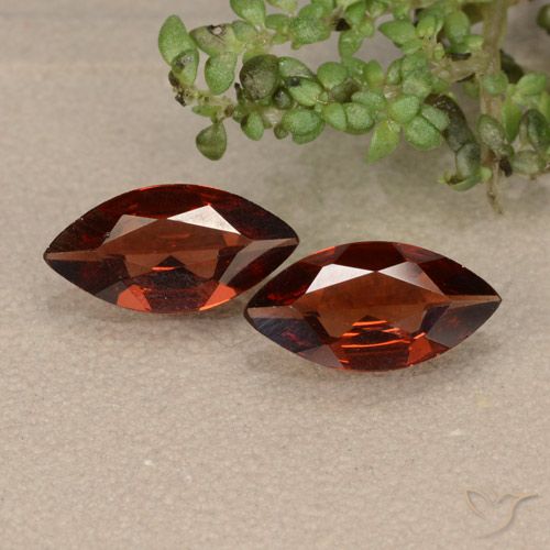 1.67ctw Natural Vermelho escarlate Granada Piropo, Marquesa, VVS-VS