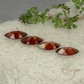 Pedras preciosas de Granada Piropo vermelho médio natural de 4.64 ct, Marquesa, VS