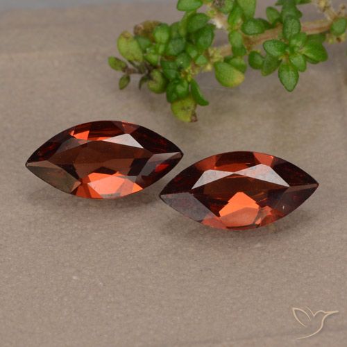 1.83ctw Natural Vermelho escuro Granada Piropo, Marquesa, VVS-VS