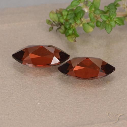 Pedras preciosas de Granada Piropo Vermelho escuro natural de 2.80 ct, Marquesa, VVS-VS
