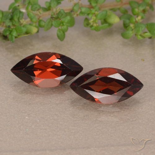 2.51ctw Natural Vermelho escuro Granada Piropo, Marquesa, VVS-VS