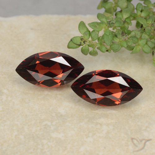 2.51ctw Natural Vermelho escuro Granada Piropo, Marquesa, VVS-VS
