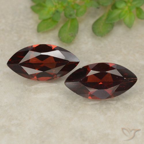2.35ctw Natural Vermelho escuro Granada Piropo, Marquesa, VVS-VS