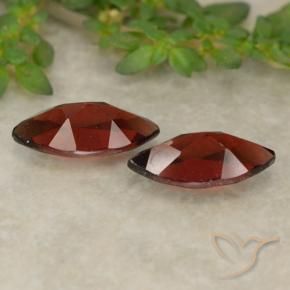 Pedras preciosas de Granada Piropo Vermelho Sangue Profundo natural de 2.63 ct, Marquesa, VVS-VS