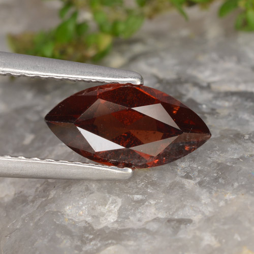Granada piropo vermelho natural 1,22ct, marquise, VVS-VS